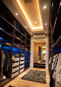 Большая открытая гардеробная комната с комбинированным наполнением Краснодар